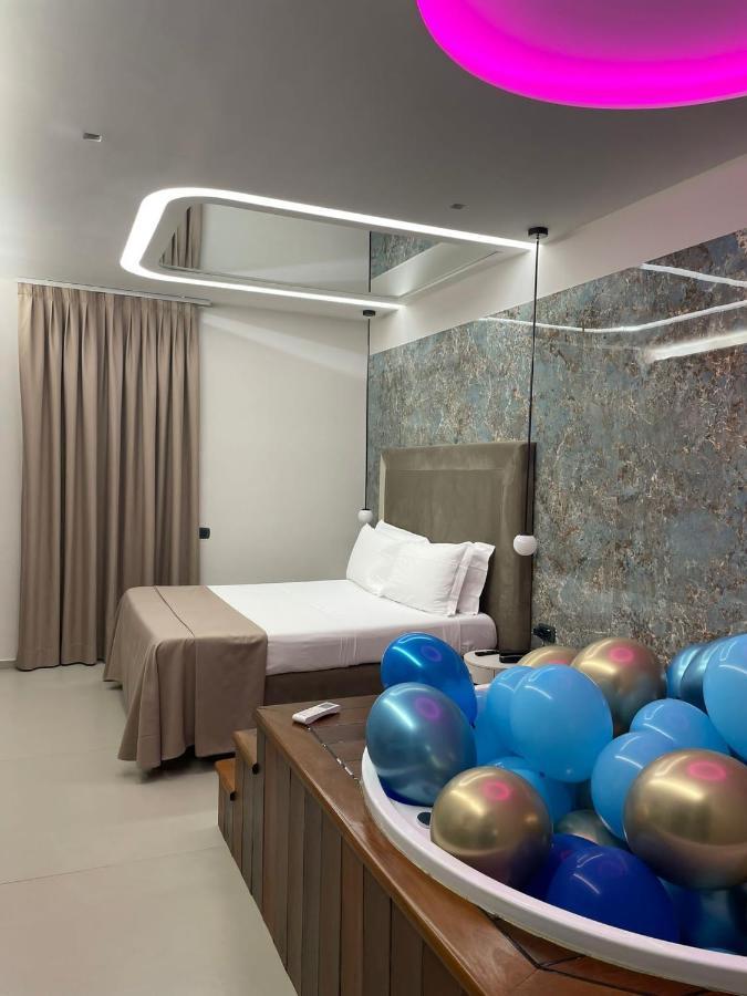 ג'וליאנו אין קאמפאניה Hotel 2000 מראה חיצוני תמונה