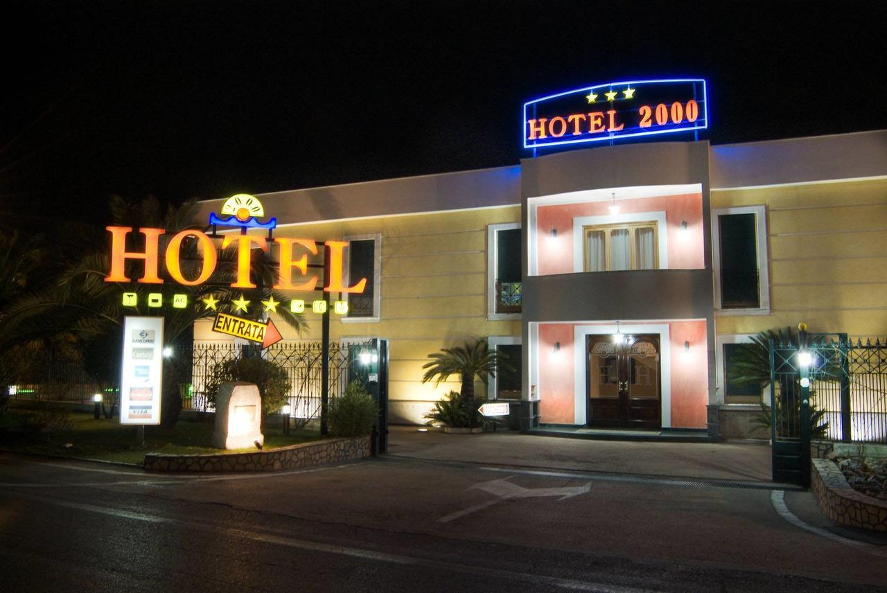 ג'וליאנו אין קאמפאניה Hotel 2000 מראה חיצוני תמונה